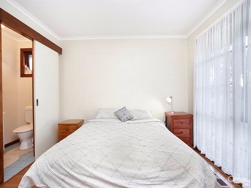 62 Warana Drive, Hampton Park VIC 3976