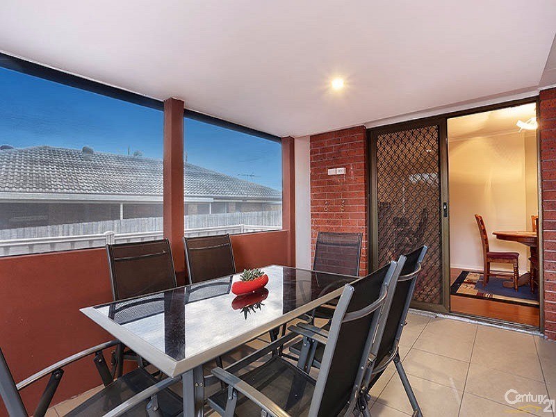 62 Warana Drive, Hampton Park VIC 3976