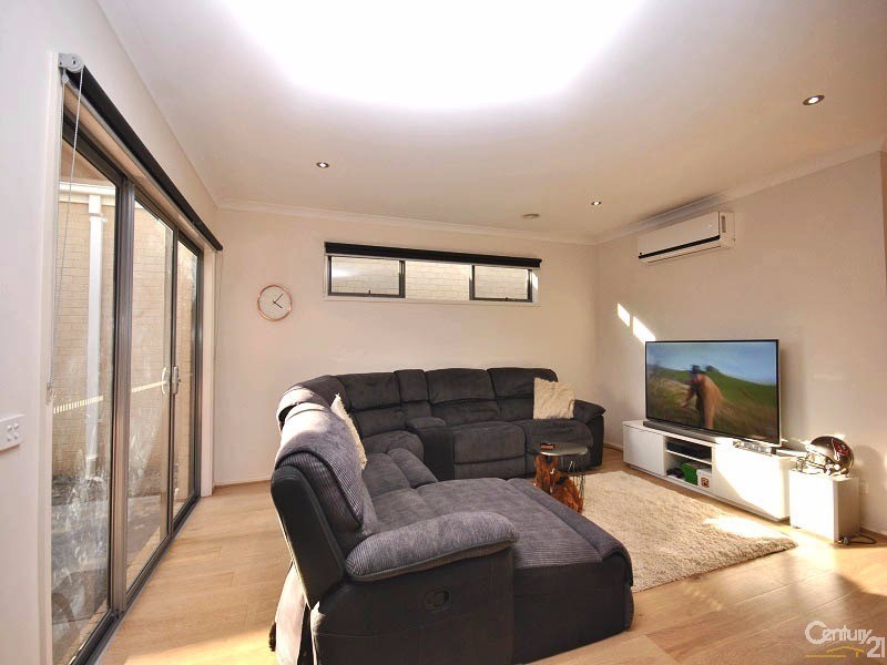 15 Timbertop Boulevard, Officer VIC 3809