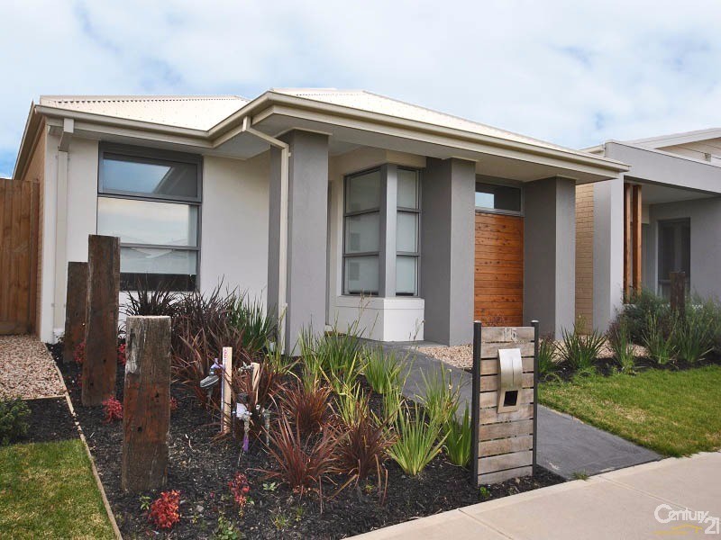 15 Timbertop Boulevard, Officer VIC 3809