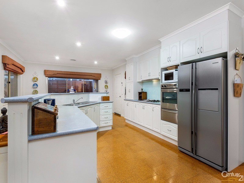 57 Tuileries Rise, Narre Warren South VIC 3805
