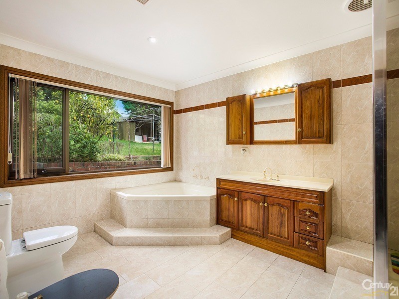 12 Oatlands Road, Narre Warren North VIC 3804