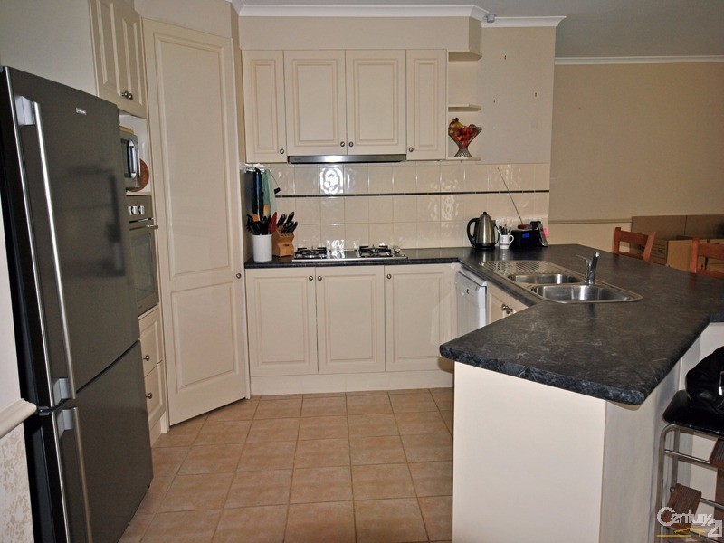 3 Lisson Court, Berwick VIC 3806