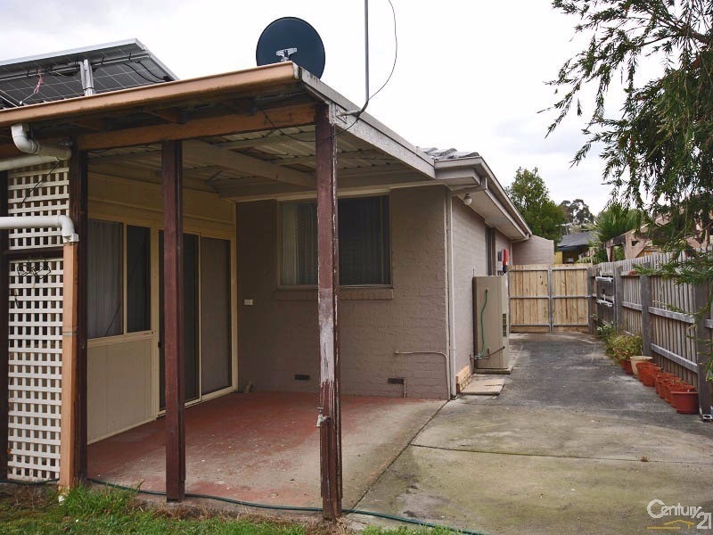 10 Millswyn Avenue, Hampton Park VIC 3976