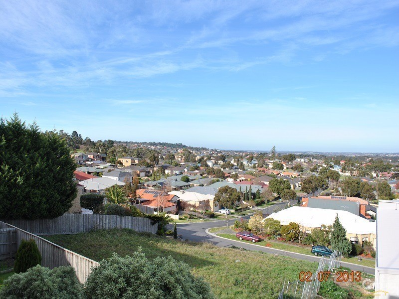 33 Milfull Court, Narre Warren North VIC 3804