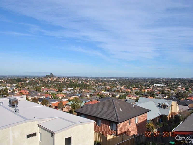 33 Milfull Court, Narre Warren North VIC 3804