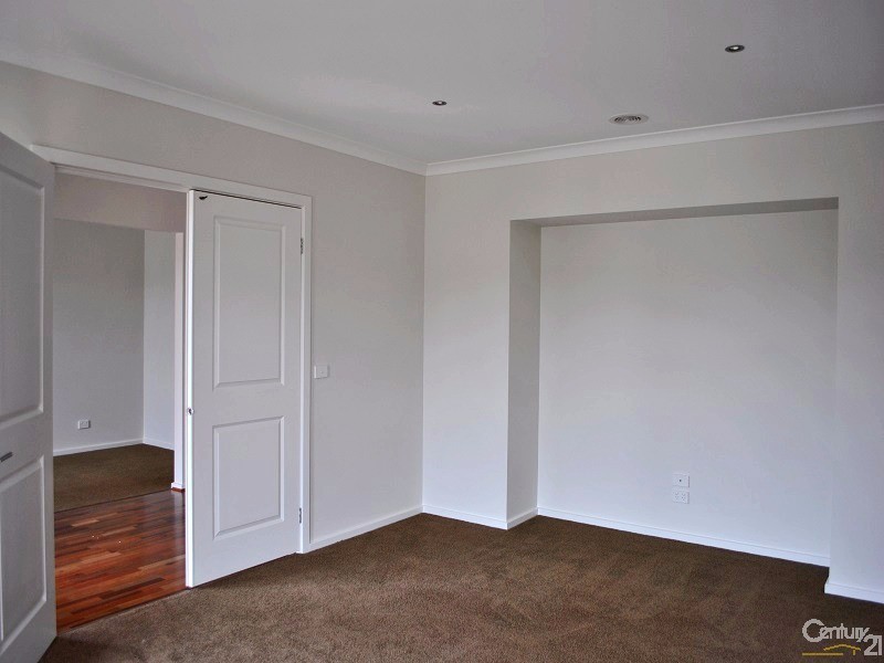 26 Bushlark Court, Berwick VIC 3806