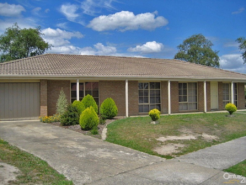 1 Escott Grove, Berwick VIC 3806