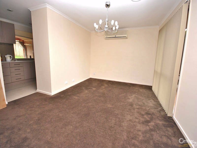 15 Weeden Crescent, Hallam VIC 3803
