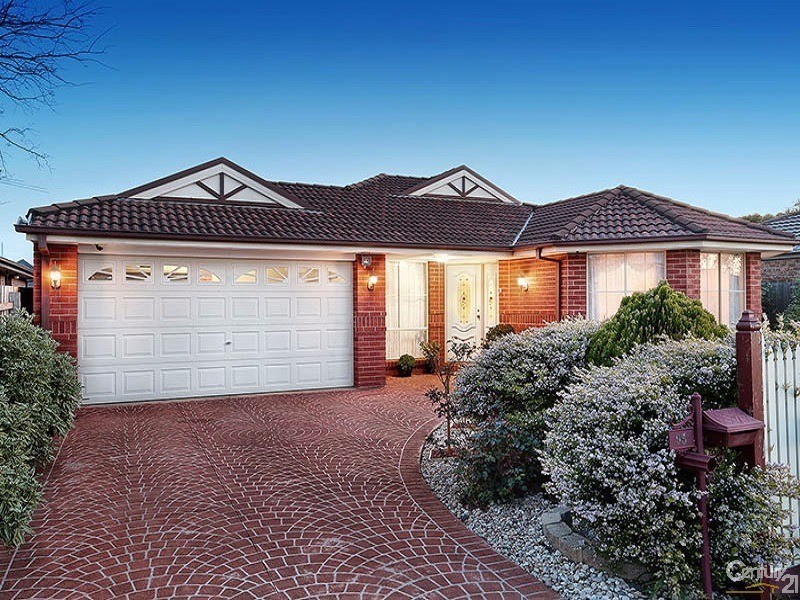95 Bellevue Drive, Berwick VIC 3806
