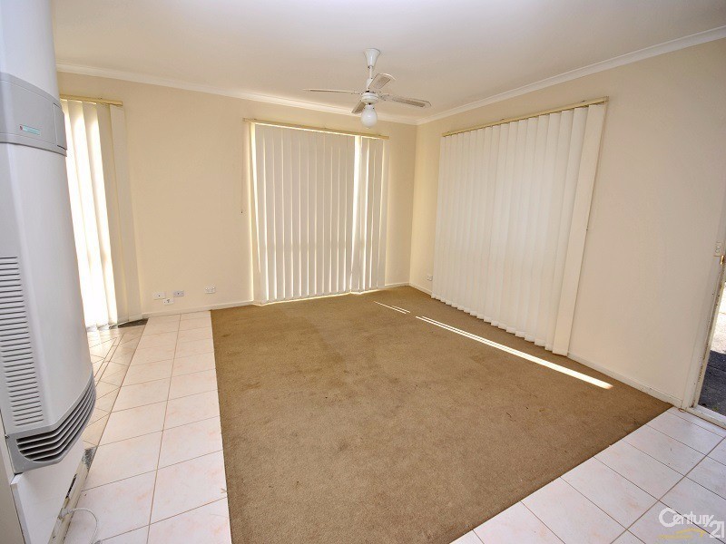 42 Garnet Close, Narre Warren VIC 3805