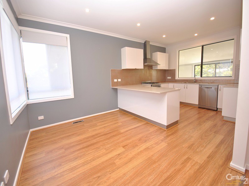 2 Crawley Road, Narre Warren North VIC 3804