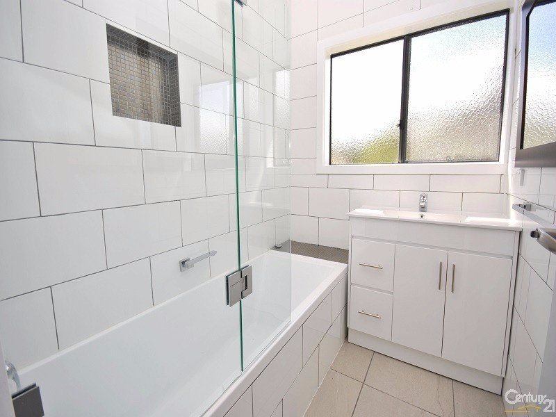 2 Crawley Road, Narre Warren North VIC 3804