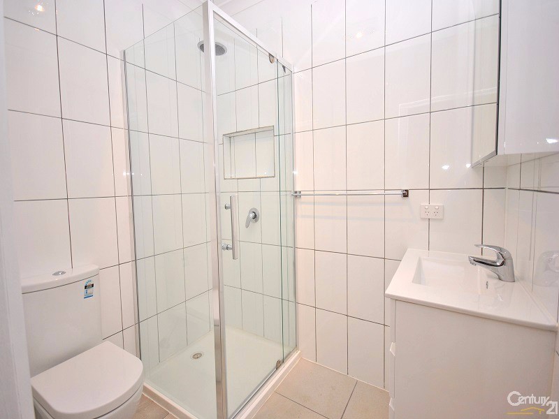 2 Crawley Road, Narre Warren North VIC 3804