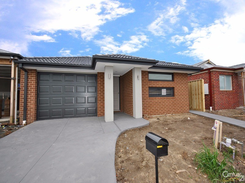 18 Carnegie Street, Officer VIC 3809