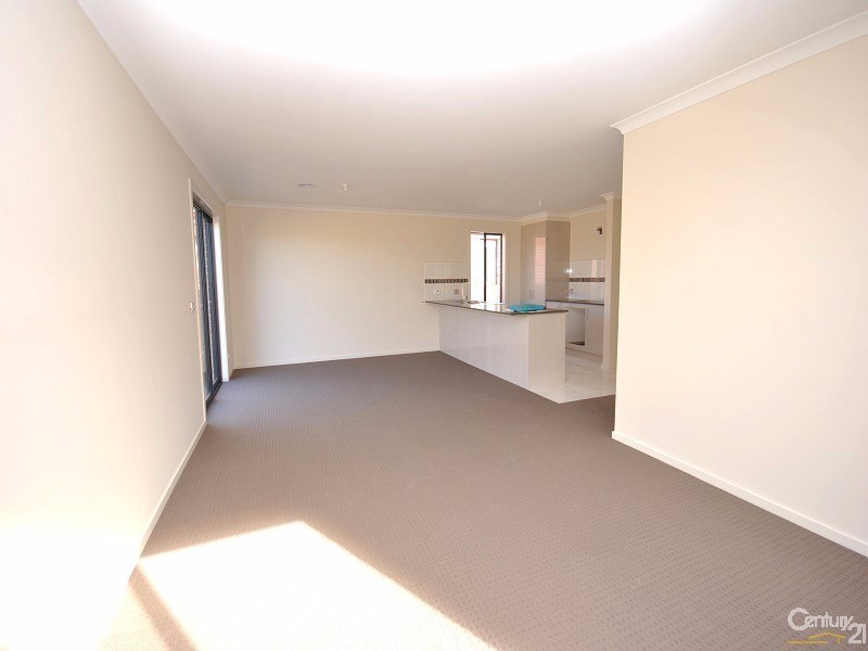 18 Carnegie Street, Officer VIC 3809