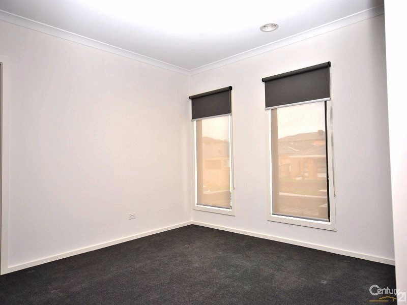 1 Hackberry Place, Berwick VIC 3806