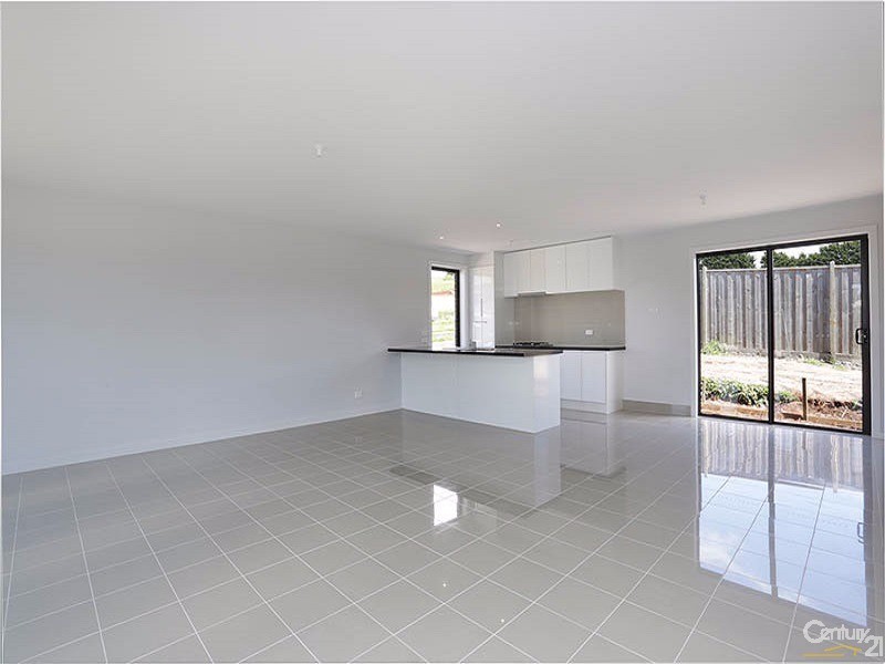 35 Cook Street, Drouin VIC 3818