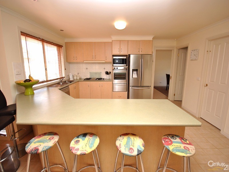 29 Warrenwood Place, Narre Warren VIC 3805