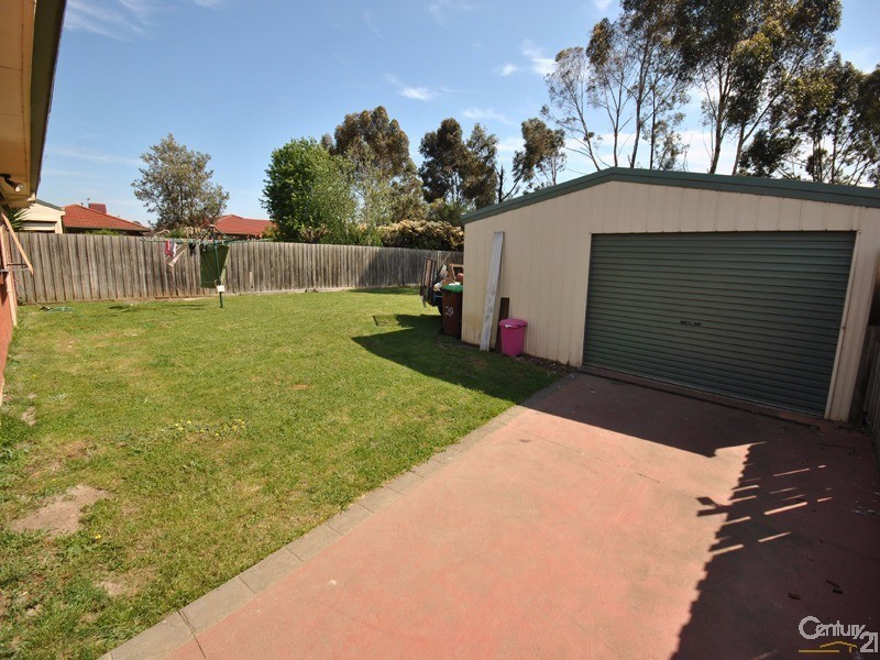 29 Warrenwood Place, Narre Warren VIC 3805