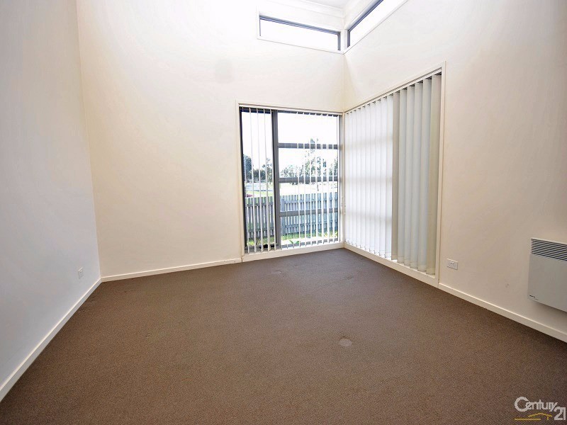 190 Paterson Drive, Lynbrook VIC 3975