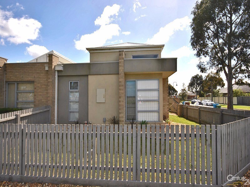 190 Paterson Drive, Lynbrook VIC 3975
