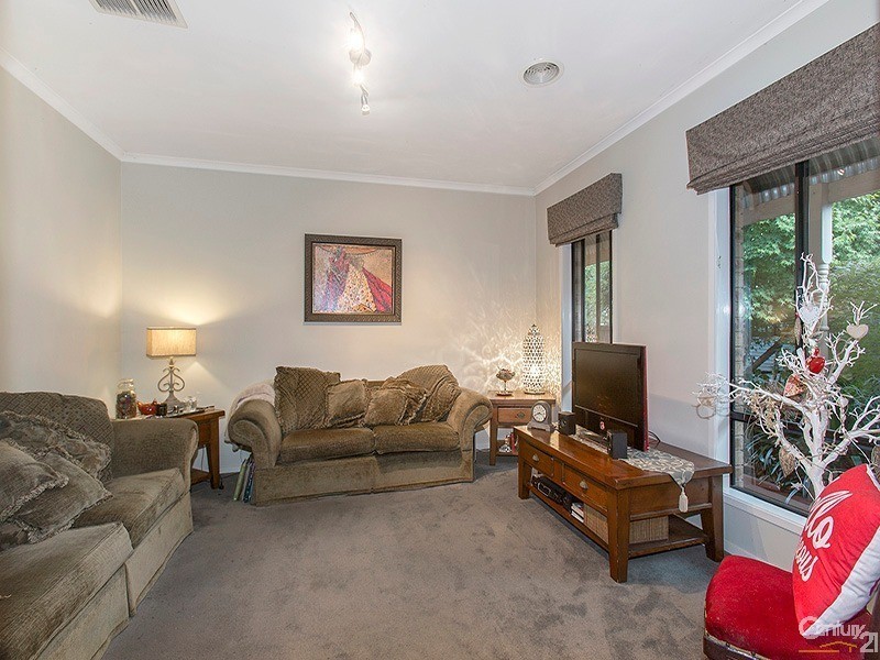 9 Mcilwraith Court, Berwick VIC 3806