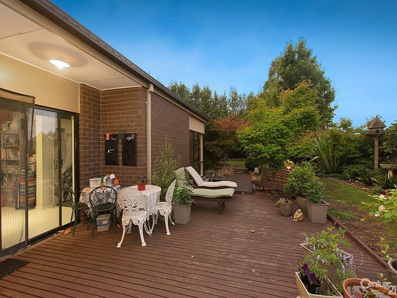 9 Mcilwraith Court, Berwick VIC 3806