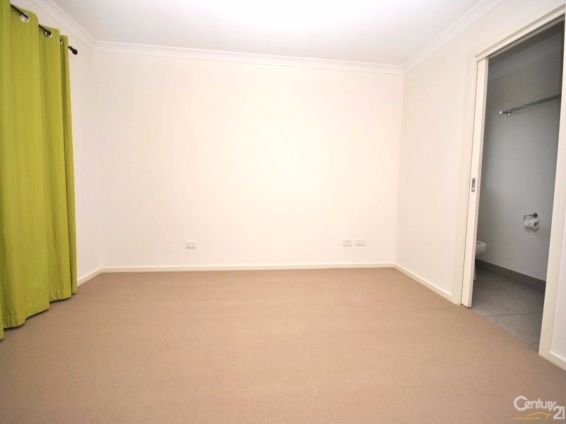 54 Tiarne Crescent, Hampton Park VIC 3976