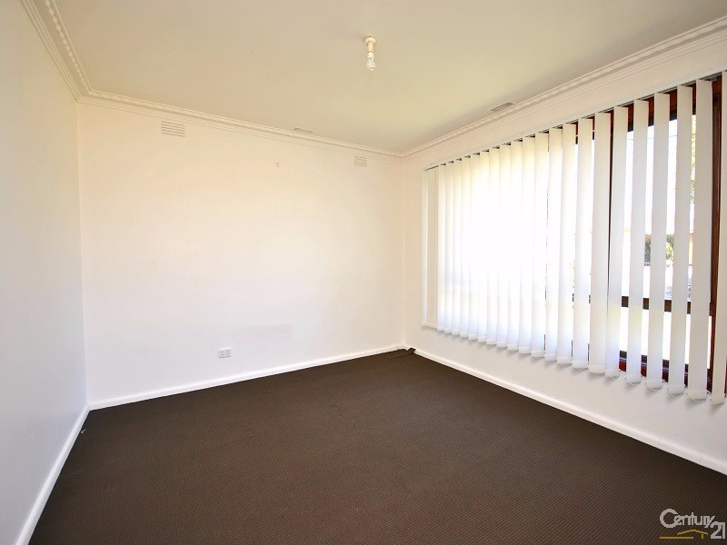 9 Lenaro Street, Dandenong VIC 3175