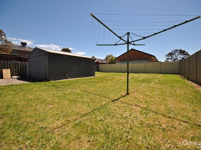 9 Lenaro Street, Dandenong VIC 3175