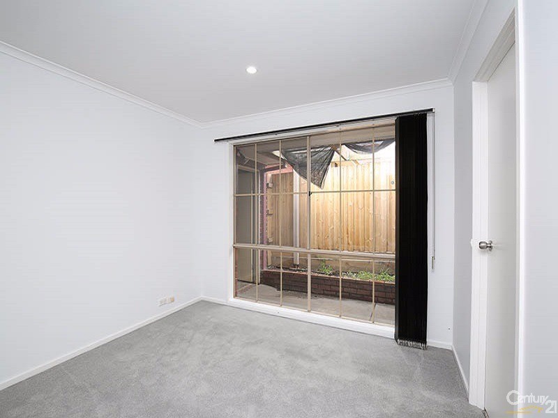 13 Cornell Place, Hampton Park VIC 3976