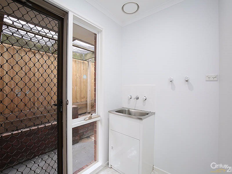 13 Cornell Place, Hampton Park VIC 3976