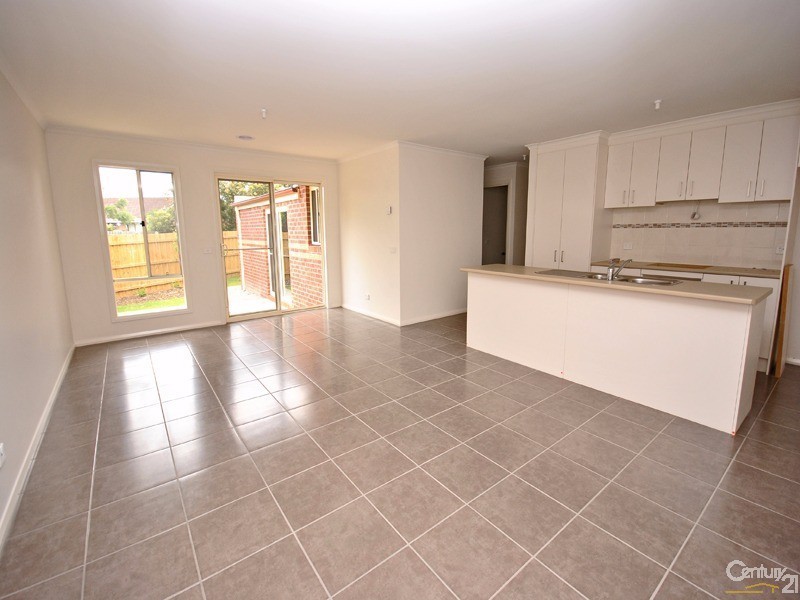 7/1-3 James Street, Pakenham VIC 3810