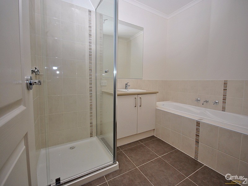 7/1-3 James Street, Pakenham VIC 3810