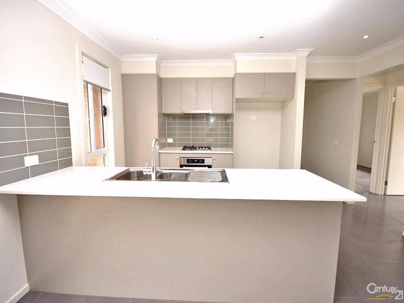 39 McEwan Drive, Cranbourne East VIC 3977