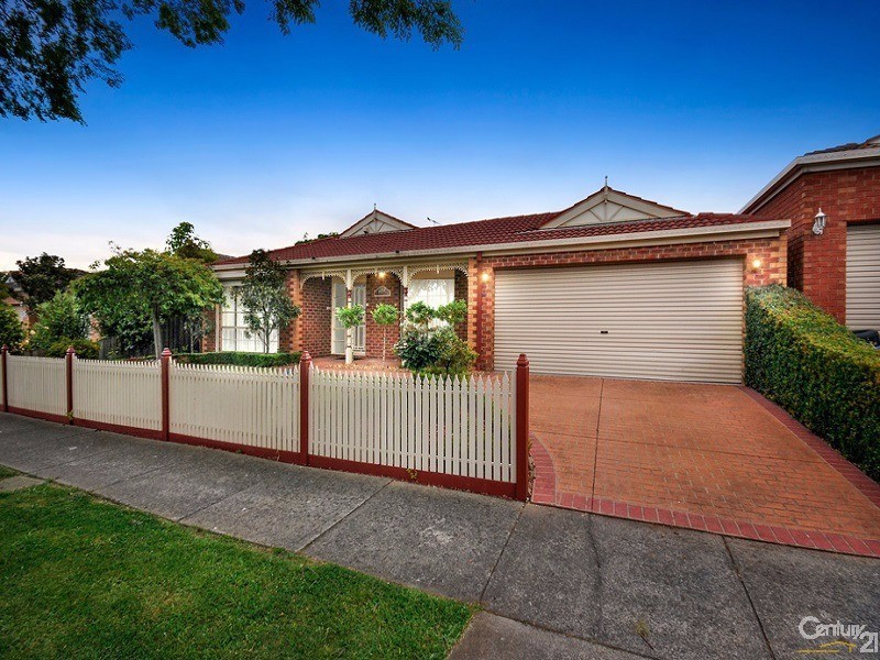 10 Browtop Road, Narre Warren VIC 3805