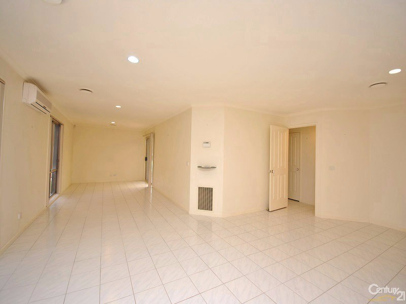 10 Browtop Road, Narre Warren VIC 3805