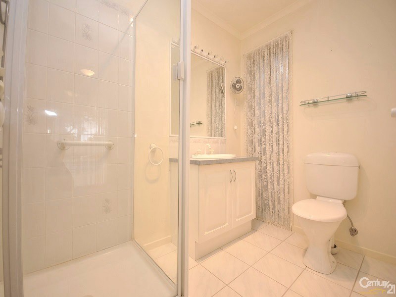 10 Browtop Road, Narre Warren VIC 3805