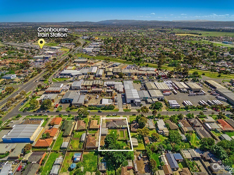 10-12 Grace Street, Cranbourne VIC 3977