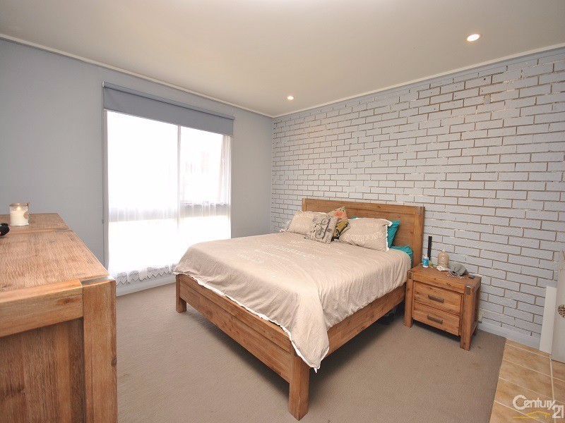 10-12 Grace Street, Cranbourne VIC 3977