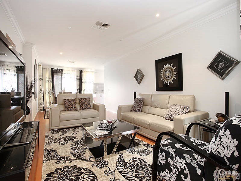 2/1 Lebanon Street, Dandenong VIC 3175