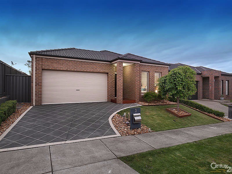 3 Karlson Way, Cranbourne North VIC 3977