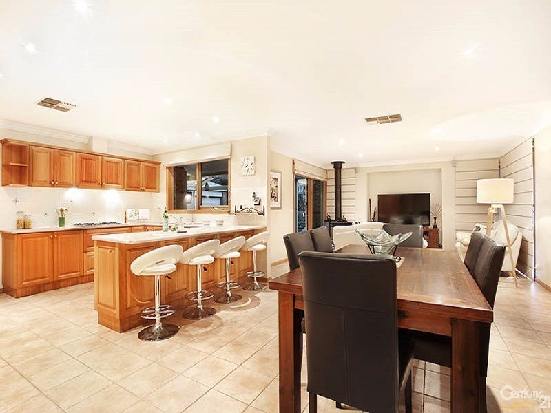 3 Cleveland Close, Narre Warren North VIC 3804