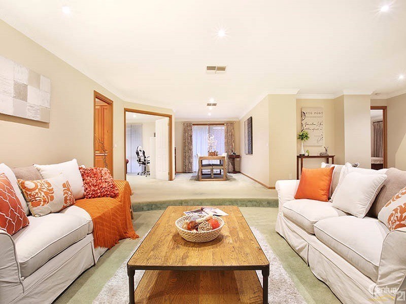 3 Cleveland Close, Narre Warren North VIC 3804