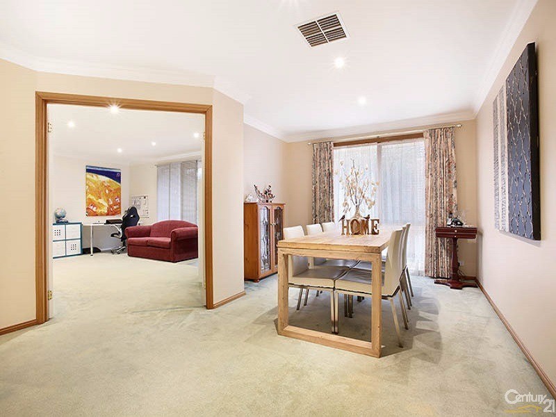 3 Cleveland Close, Narre Warren North VIC 3804