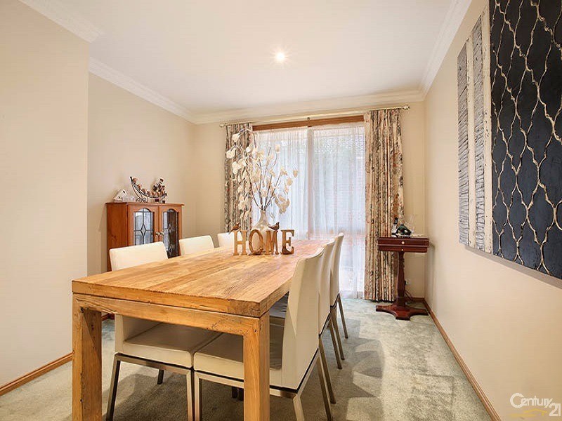 3 Cleveland Close, Narre Warren North VIC 3804