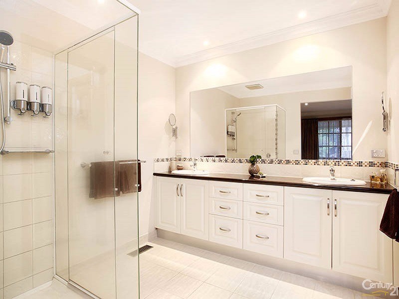 3 Cleveland Close, Narre Warren North VIC 3804