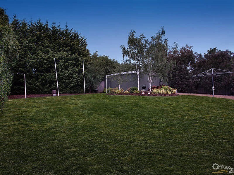 3 Cleveland Close, Narre Warren North VIC 3804