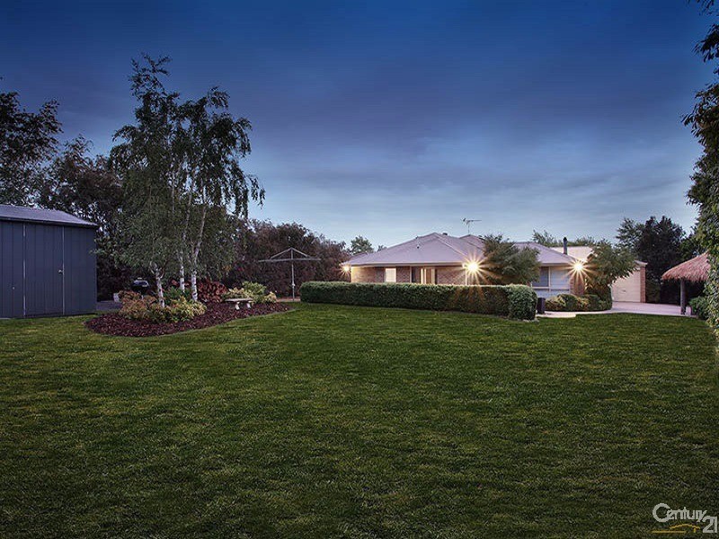 3 Cleveland Close, Narre Warren North VIC 3804